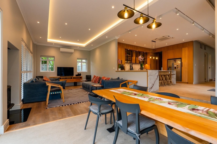 5 Bedroom Property for Sale in Val De Vie Estate Western Cape